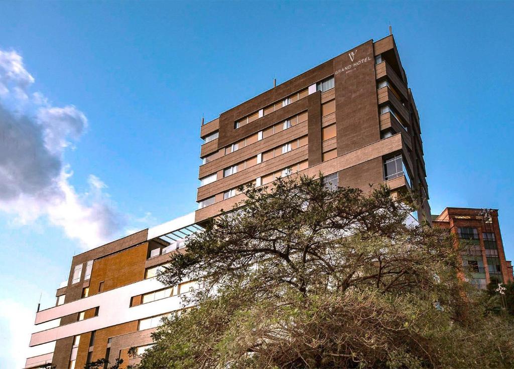 V Grand Hotel